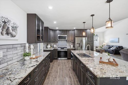 2441 N Snow Goose Way, Meridian, ID, 83646-3474 | Card Image