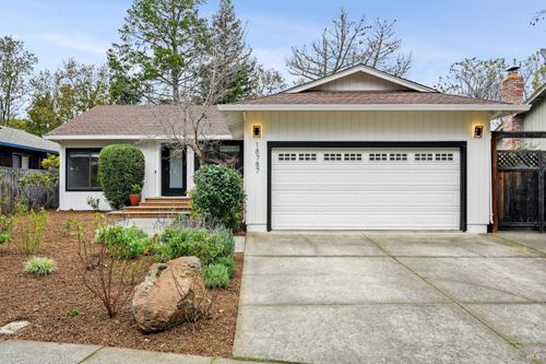 18787 Gillman Drive, Sonoma, CA, 95476 | Card Image
