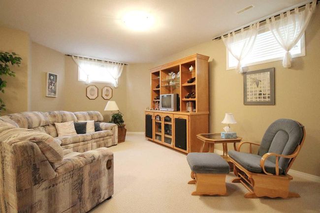 2 - 173 Austin Drive, Home with 3 bedrooms, 2 bathrooms and 4 parking in Red Deer AB | Image 19