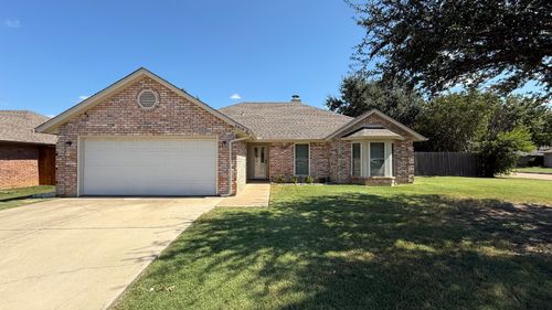 6619 Running Creek Dr, Arlington, TX, 76001-7534 | Card Image