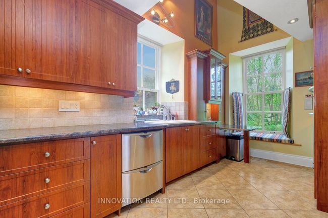 1 - 2976 Richmond Rd, Condo with 3 bedrooms, 2 bathrooms and 1 parking in Ottawa ON | Image 17