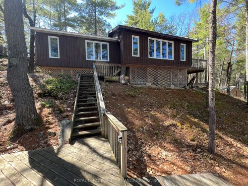 319 Bayview Lodge Rd, White Lake, ON, K0A3L0 | Card Image