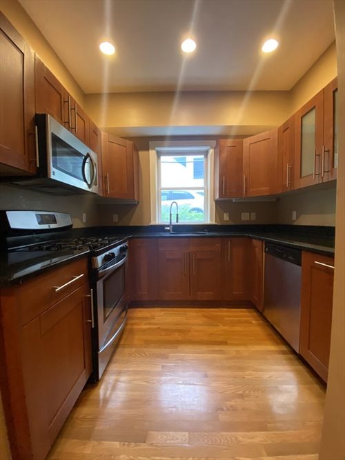 3a-1592 Beacon St, Brookline, MA, 02445 | Card Image