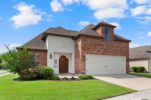 17505 Lake Willow Ave, Baton Rouge, LA, 70817-9600 | Card Image
