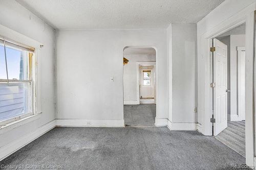 10 Perrin St, River Rouge, MI, 48218-1518 | Card Image