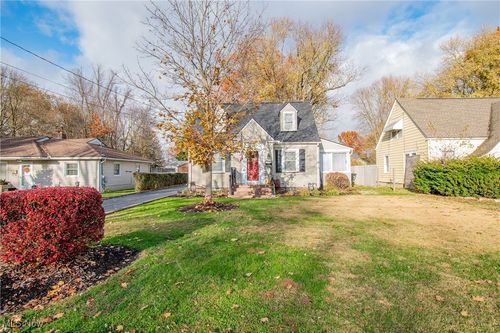 1075 Norwood St, Kent, OH, 44240-3365 | Card Image