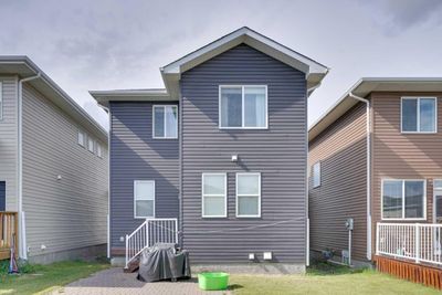 33 Redstone Villas Ne, House detached with 3 bedrooms, 2 bathrooms and 2 parking in Calgary AB | Image 2