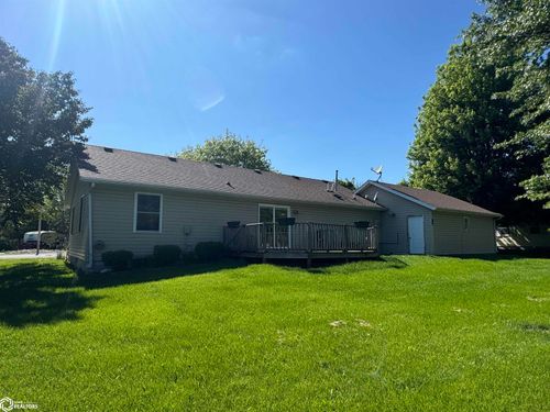 203 Maplewood Cir, Libertyville, IA, 52567-9710 | Card Image