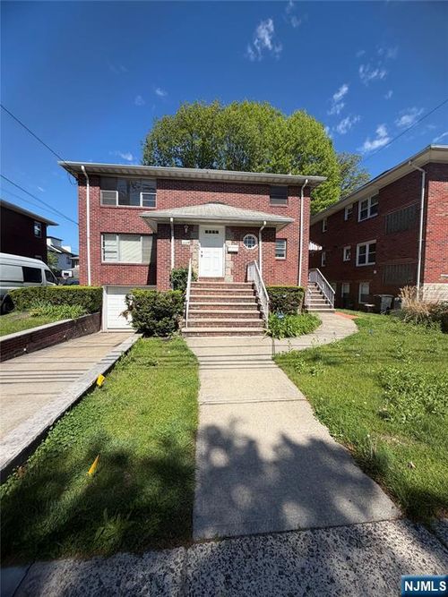 1225 Inwood Ter, Fort Lee, NJ, 07024-1721 | Card Image