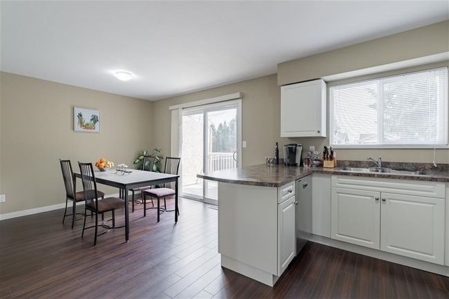636 Gauthier Avenue, Home with 4 bedrooms, 2 bathrooms and 3 parking in Coquitlam BC | Image 6