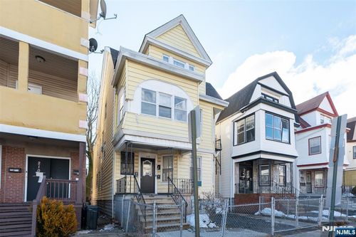 208 N 19th St, East Orange, NJ, 07017-5461 | Card Image