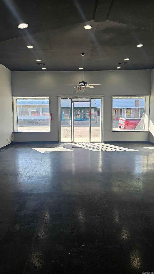 317 &amp; 319 S Main St, Home with 0 bedrooms, 0 bathrooms and 5 parking in Rector AR | Image 12