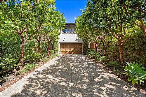 1 Gentle Breeze, Newport Coast, CA, 92657-1640 | Card Image