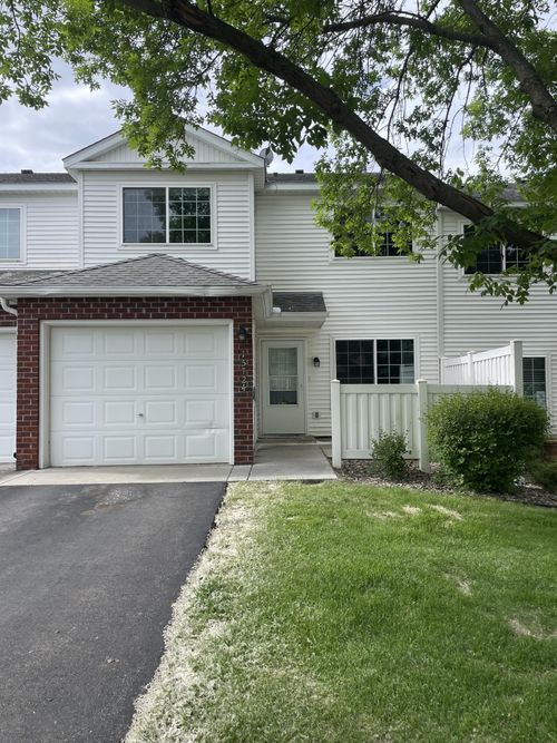 15724 Flackwood Trl, Apple Valley, MN, 55124-5414 | Card Image