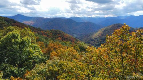 000 Almanac Ln, Tuckasegee, NC, 28783 | Card Image