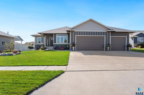 4809 E 53rd St, Sioux Falls, SD, 57110-5314 | Card Image