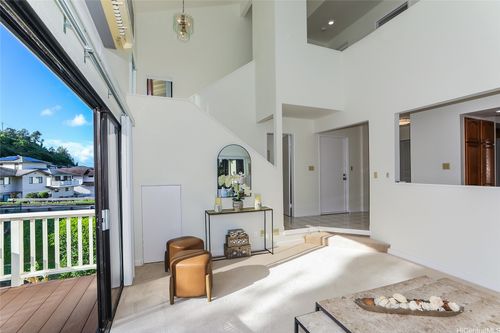 99-827 Holoai St, Aiea, HI, 96701-3583 | Card Image