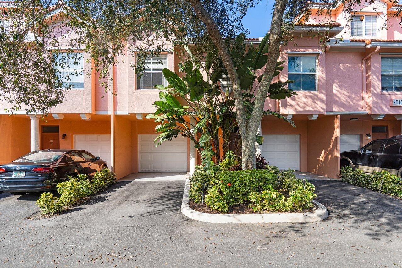 Residential Lease in Delray Beach 4