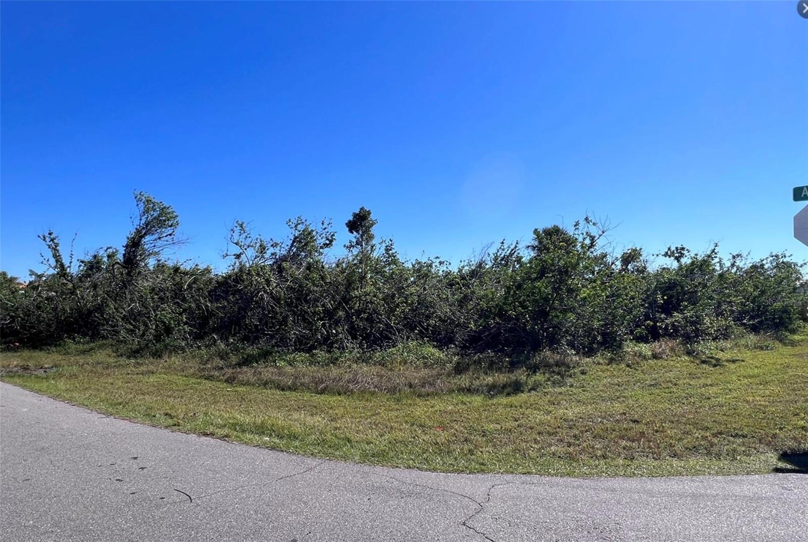 Land in PORT CHARLOTTE 5