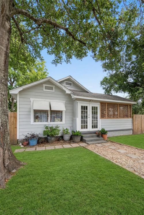 511 S Winfree Street, Dayton, TX, 77535 | Card Image