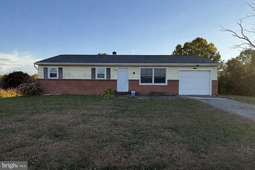 36 Clay Road, CARLISLE, PA, 17015 | Card Image