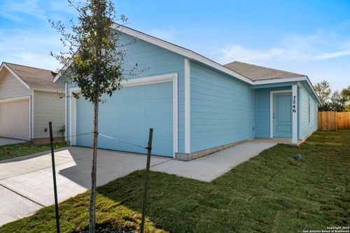 7246 Brownleaf Dr, San Antonio, TX, 78227-1203 | Card Image