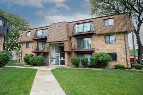 apt-103-4833 W 109th St, Oak Lawn, IL, 60453-5517 | Card Image