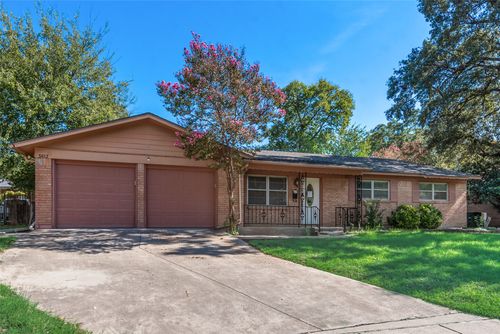5613 Wimbleton Way, Fort Worth, TX, 76133-2814 | Card Image
