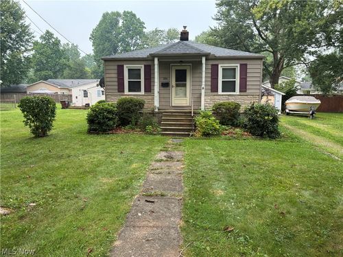 336 Taylor St, Amherst, OH, 44001-2445 | Card Image