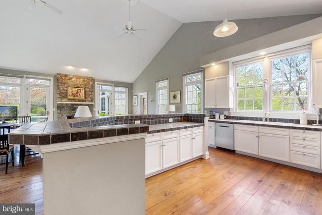 10027 John S Mosby Hwy, Home with 7 bedrooms, 8 bathrooms and null parking in Upperville VA | Image 23