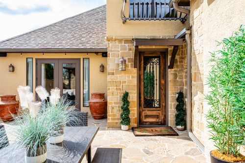 2916 Rock Barn Dr, Kerrville, TX, 78028-8212 | Card Image