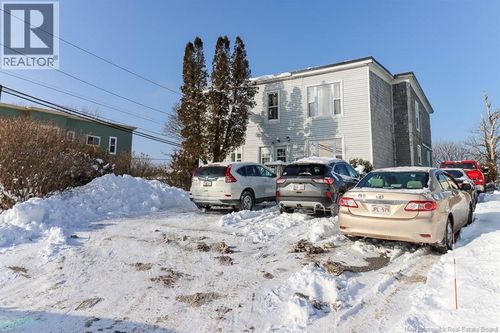 161 Queen St W, Saint John, NB, E2M2C5 | Card Image