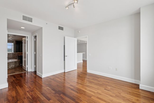APT-1215 - 8100 River Rd, Condo with 2 bedrooms, 2 bathrooms and null parking in North Bergen NJ | Image 19