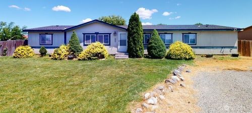 97 Columbia Rd, Burbank, WA, 99323-9513 | Card Image