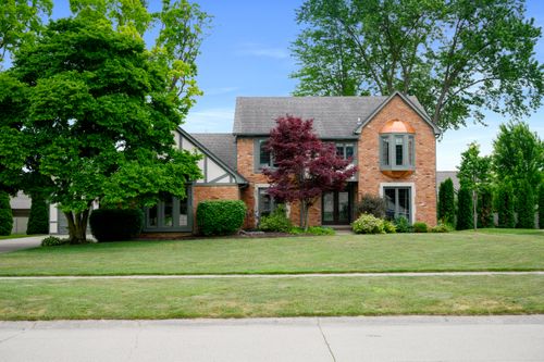 12402 Watkins Dr, Shelby Twp, MI, 48315-5774 | Card Image