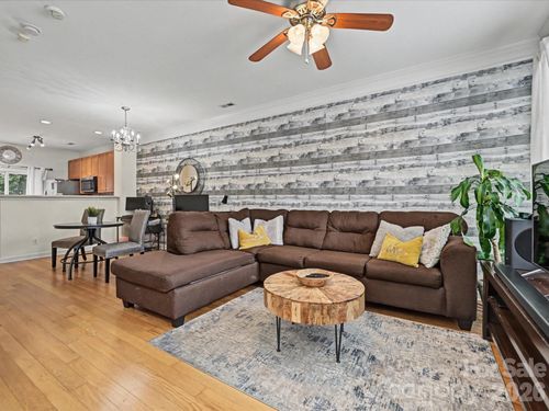 8421 Scotney Bluff Ave, Charlotte, NC, 28273-3592 | Card Image