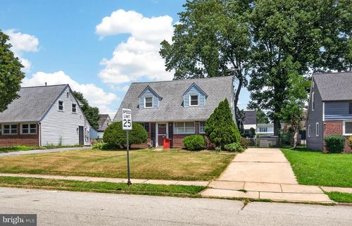 824 Quince Ln, SECANE, PA, 19018-3320 | Card Image