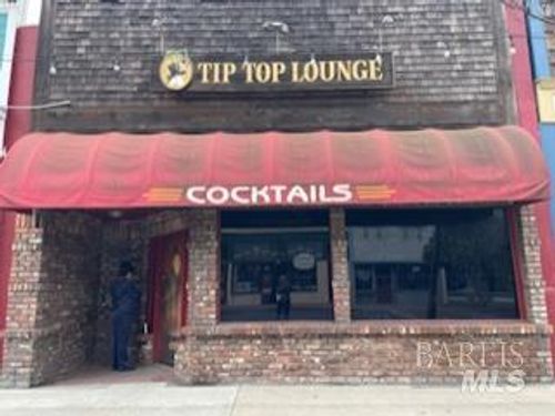 321 N Franklin Street, Fort Bragg, CA, 95437 | Card Image