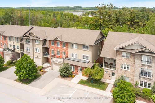 9-57 Ferndale Dr S, Barrie, ON, L4N5W9 | Card Image