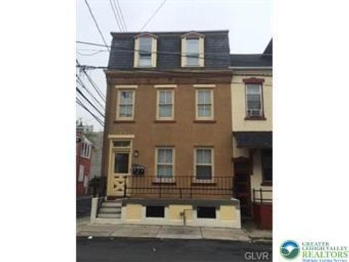 924 Chew St, Allentown, PA, 18102-3957 | Card Image