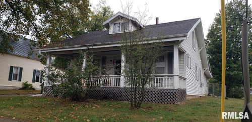 423 W Adams St, Pittsfield, IL, 62363-1303 | Card Image