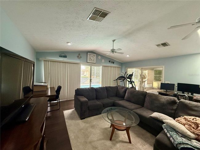 5173 Kirkland Ave, House other with 2 bedrooms, 3 bathrooms and null parking in SPRING HILL FL | Image 15