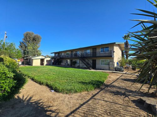 3940 E Burns Ave, Fresno, CA, 93725-1464 | Card Image