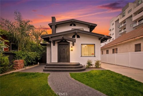 1148 Locust Ave, Long Beach, CA, 90813-3204 | Card Image