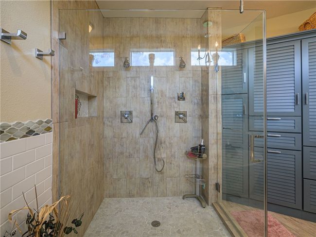1170 S Virginia St, House other with 4 bedrooms, 4 bathrooms and null parking in Port Lavaca TX | Image 25