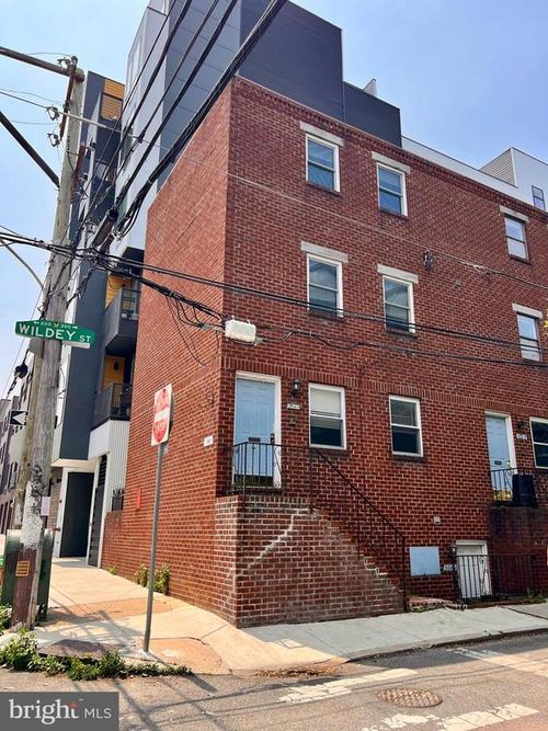 304 W Wildey St, PHILADELPHIA, PA, 19123-2225 | Card Image