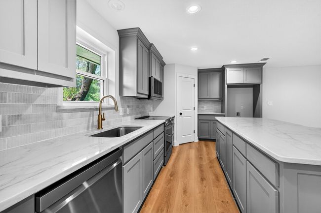 2705 N Ricketts St, House other with 3 bedrooms, 2 bathrooms and null parking in Sherman TX | Image 12