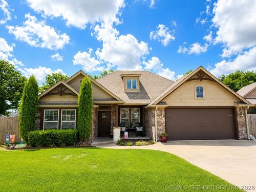 635 Meadows Cir, Tahlequah, OK, 74464-1497 | Card Image