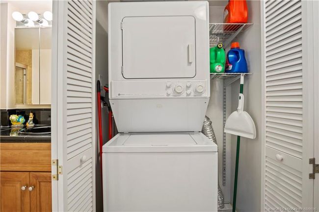 washer/dryer a must | Image 24