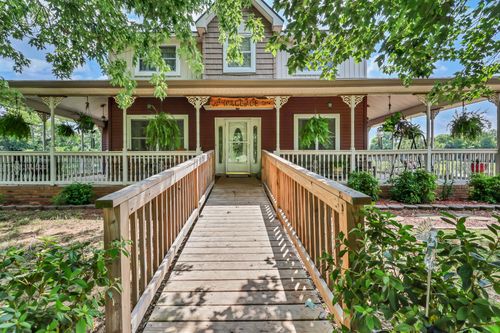 2960 Old Clarksville Spgfld Rd, Adams, TN, 37010-8905 | Card Image